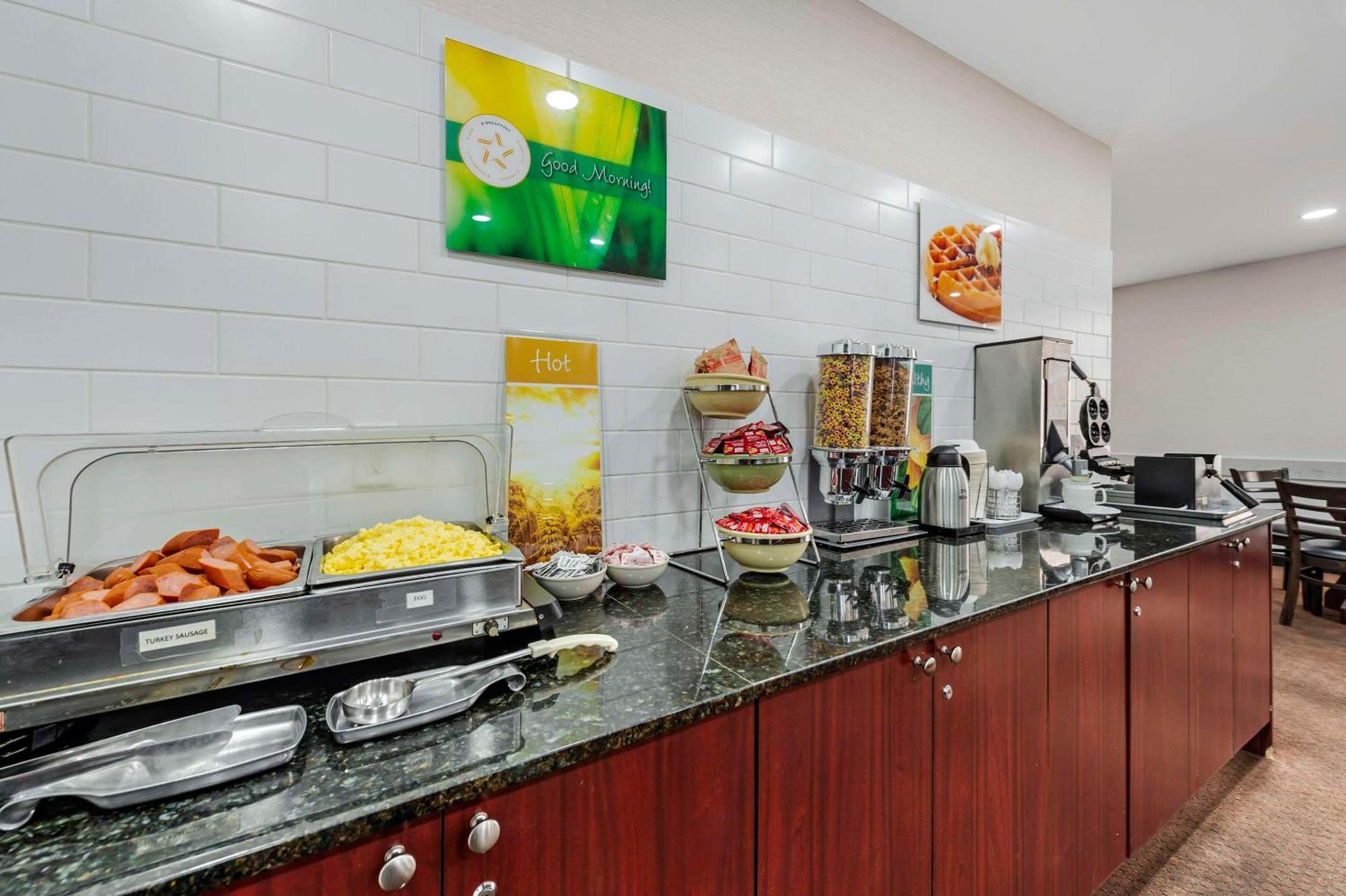 Quality Inn Оттава Экстерьер фото