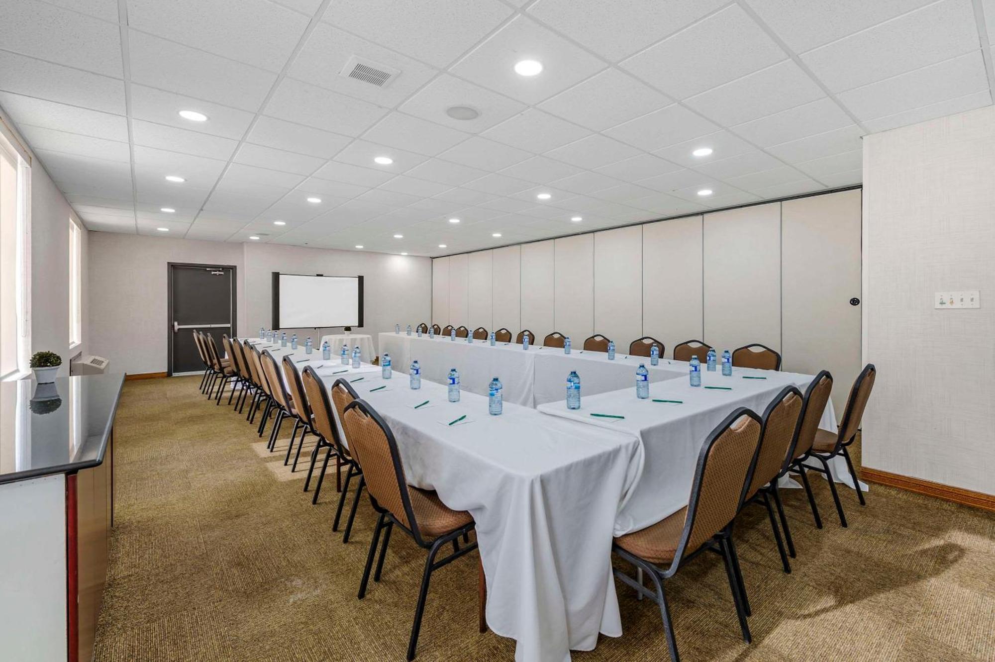 Quality Inn Оттава Экстерьер фото