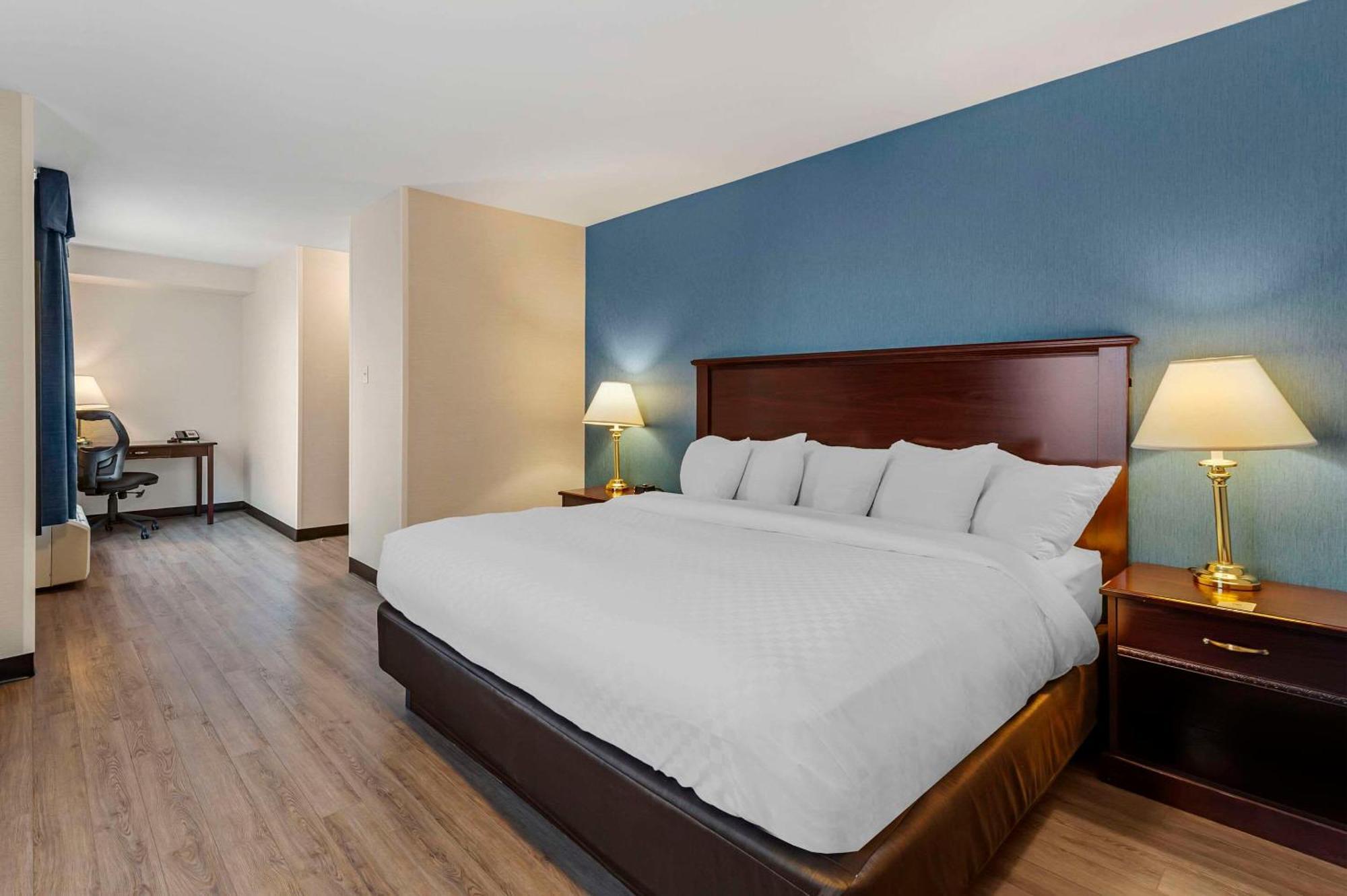 Quality Inn Оттава Экстерьер фото