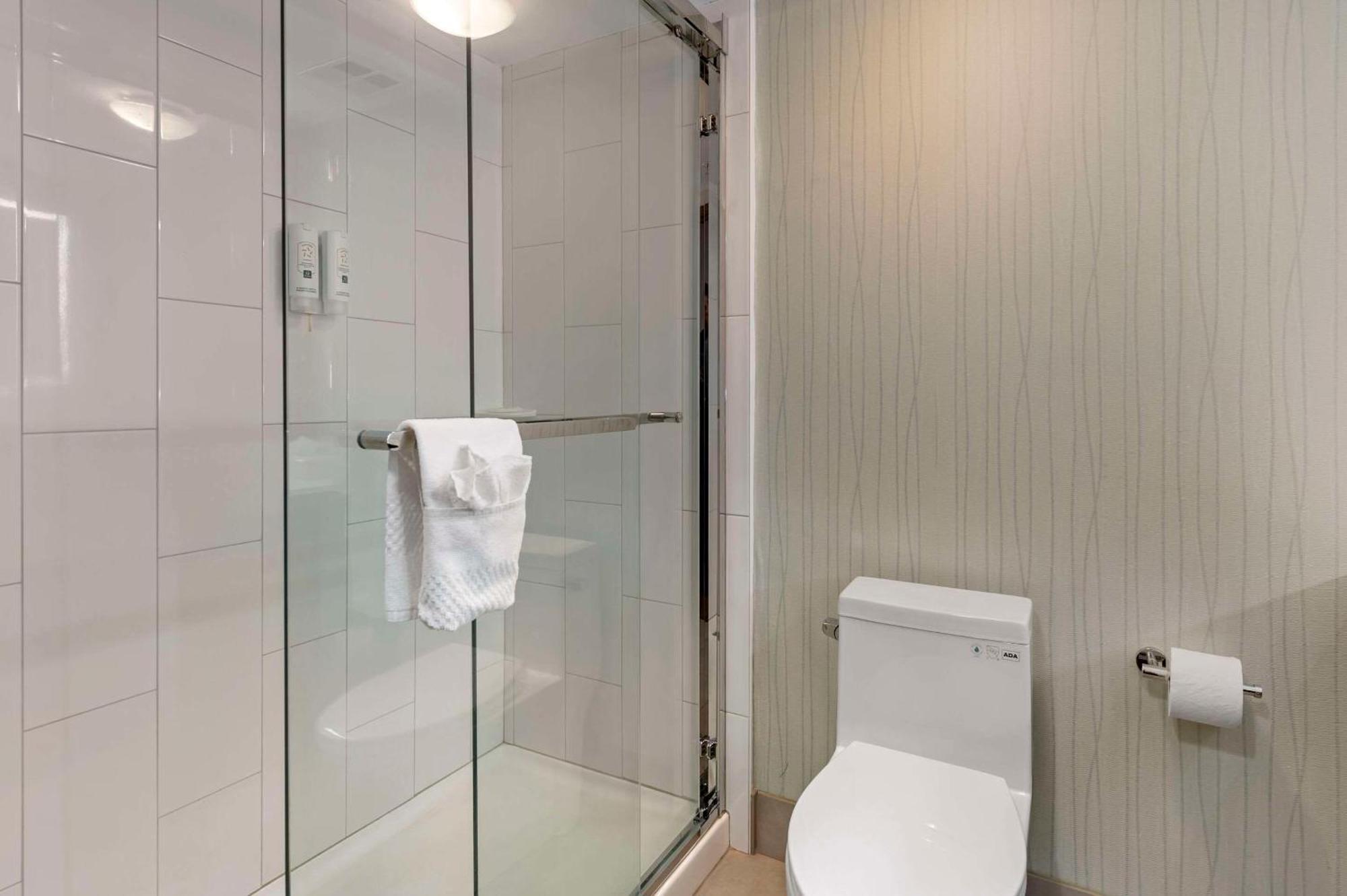 Quality Inn Оттава Экстерьер фото