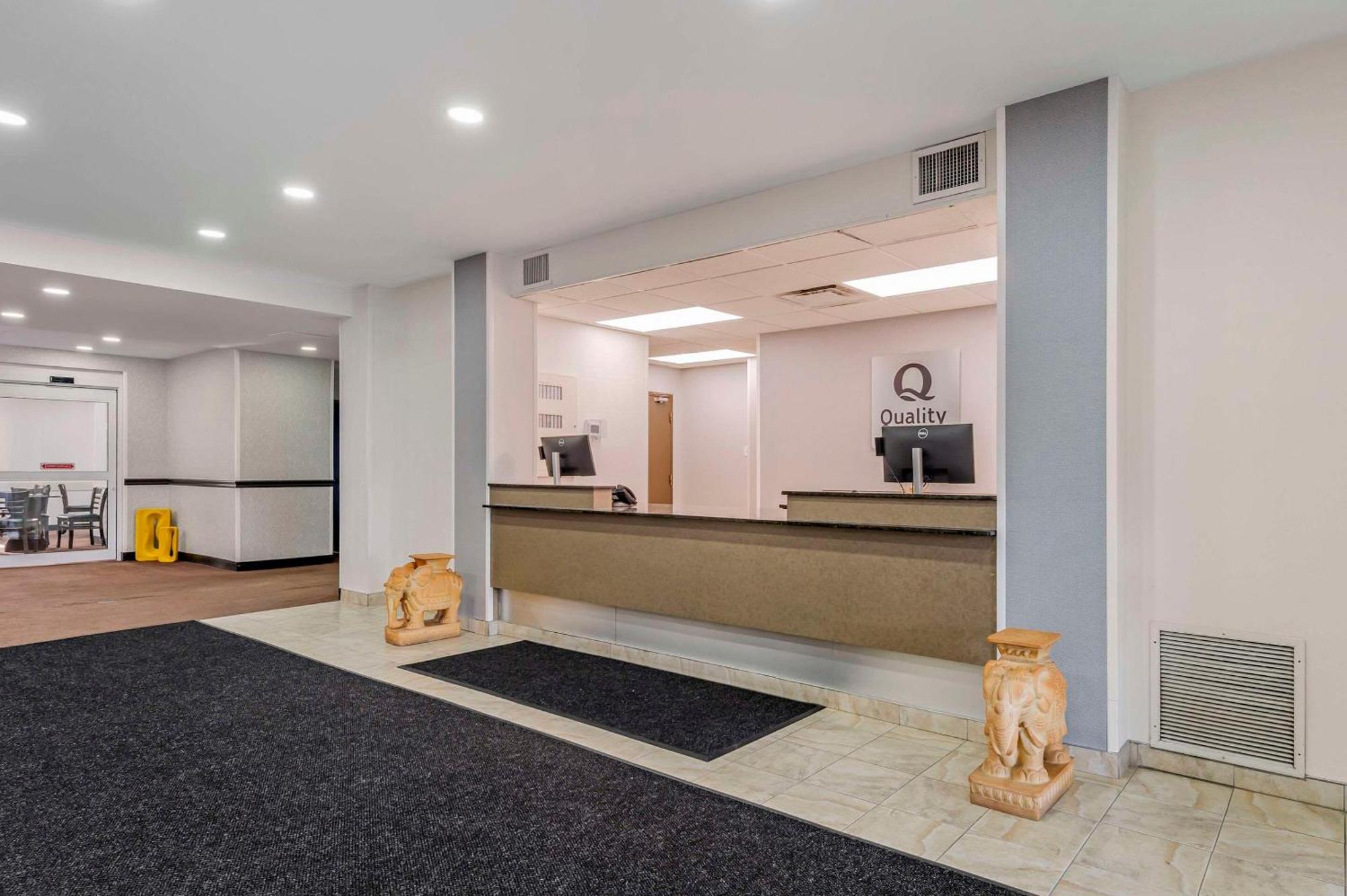 Quality Inn Оттава Экстерьер фото