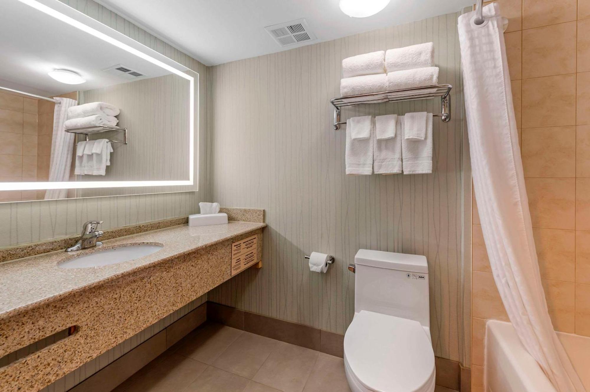Quality Inn Оттава Экстерьер фото