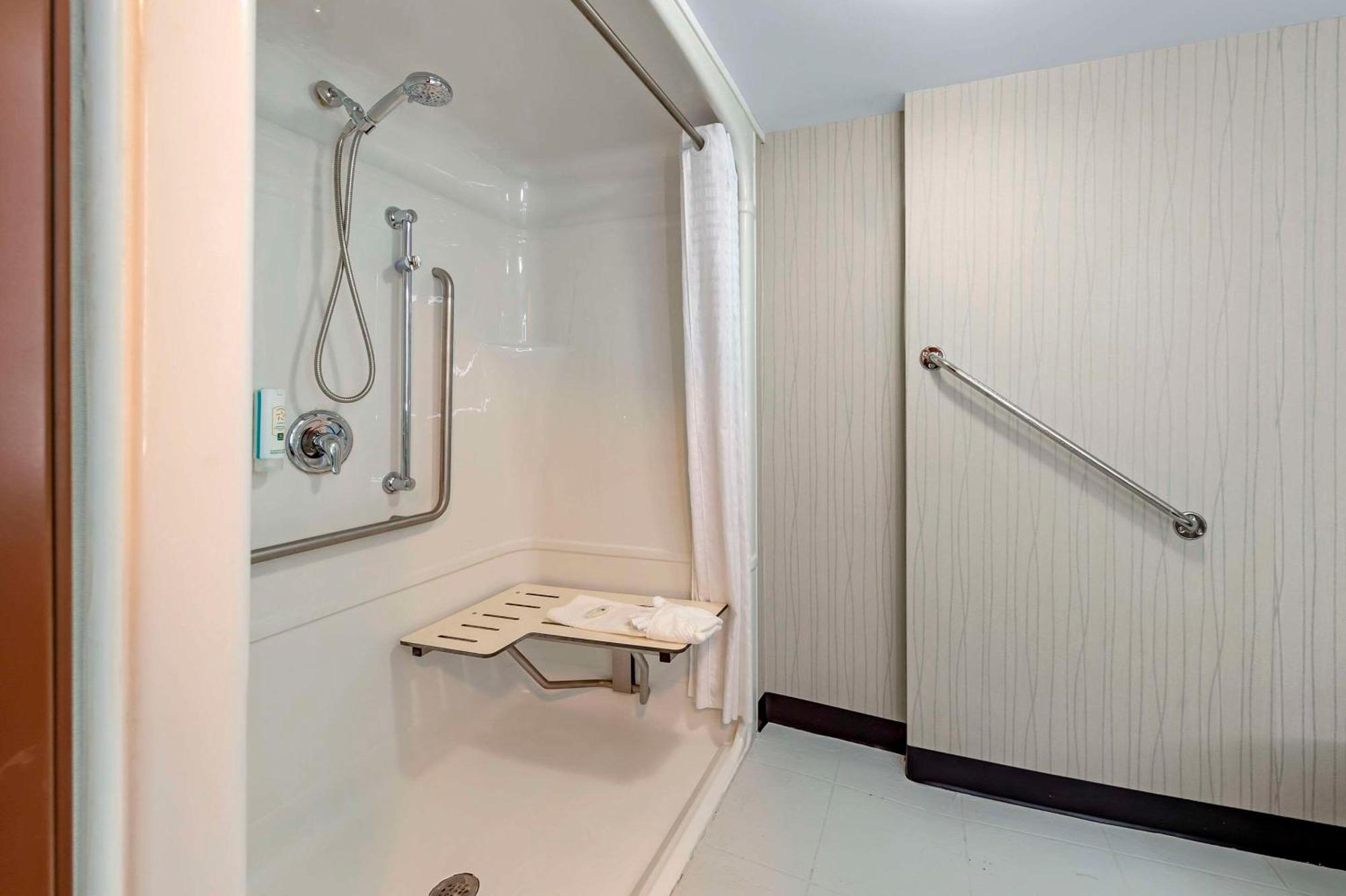 Quality Inn Оттава Экстерьер фото