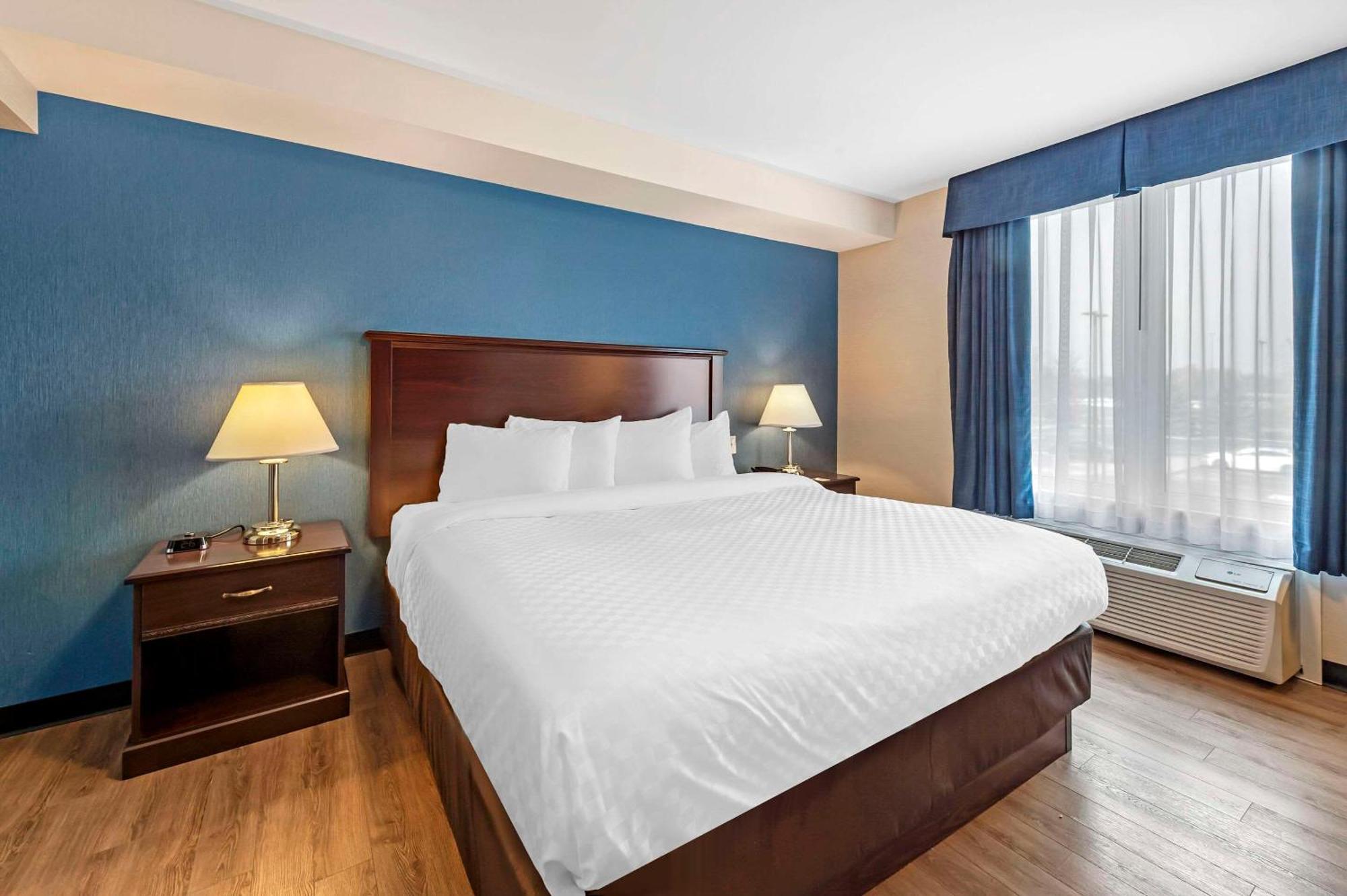 Quality Inn Оттава Экстерьер фото
